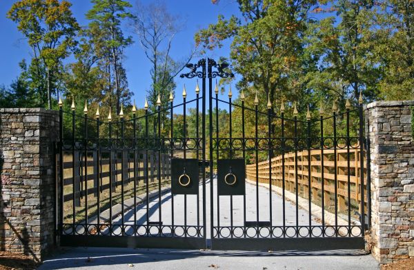 Wasilla Driveway Gate Service